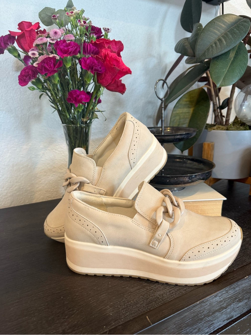DV by Dolce Vita Cream Platform Chain Slip-Ons
